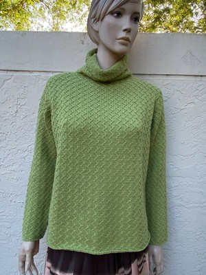 kelly green turtleneck sweater