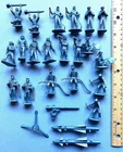 20 vintage 1960s Marx soft plastic 45mm US Air Force toy figures 2 rockets & gun