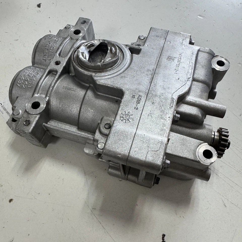 Oil Pump Balance Shaft For Jeep Compass Chrysler 200 2.0L 2.4L 3.6L 68127987AB Foto 2 de 4