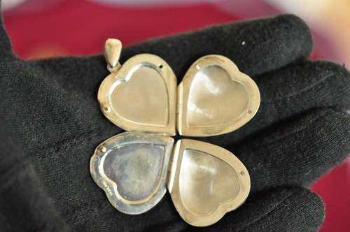 Four Panel Etched Silver Heart Locket – 4‑Photo Keepsake Mother Children Family