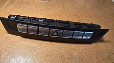 Mercedes-Benz W246 B-Klasse Schalter Sitzheizung Warnblinker A2469058102 Mercedes-Benz W246 B-Klasse Schalter Sitzheizung Warnblinker A2469058102