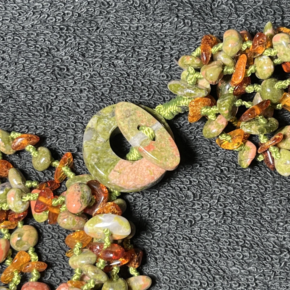 Collar artístico (mezcla ámbar) de Bozena Przytocka Foto 3 de 4