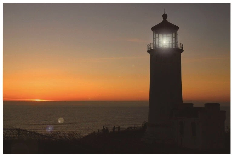 LED CANVAS PRINT STARRY NIGHT SKY TREE SUNSET LIGHTHOUSE SEAFRONT RED SKY DAWN - Image 3 of 4