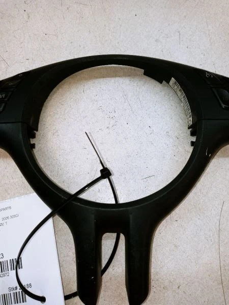 BMW 325ci 2006 bisel del volante negro fabricante de equipos originales usado probado con controles  Foto 4 de 4