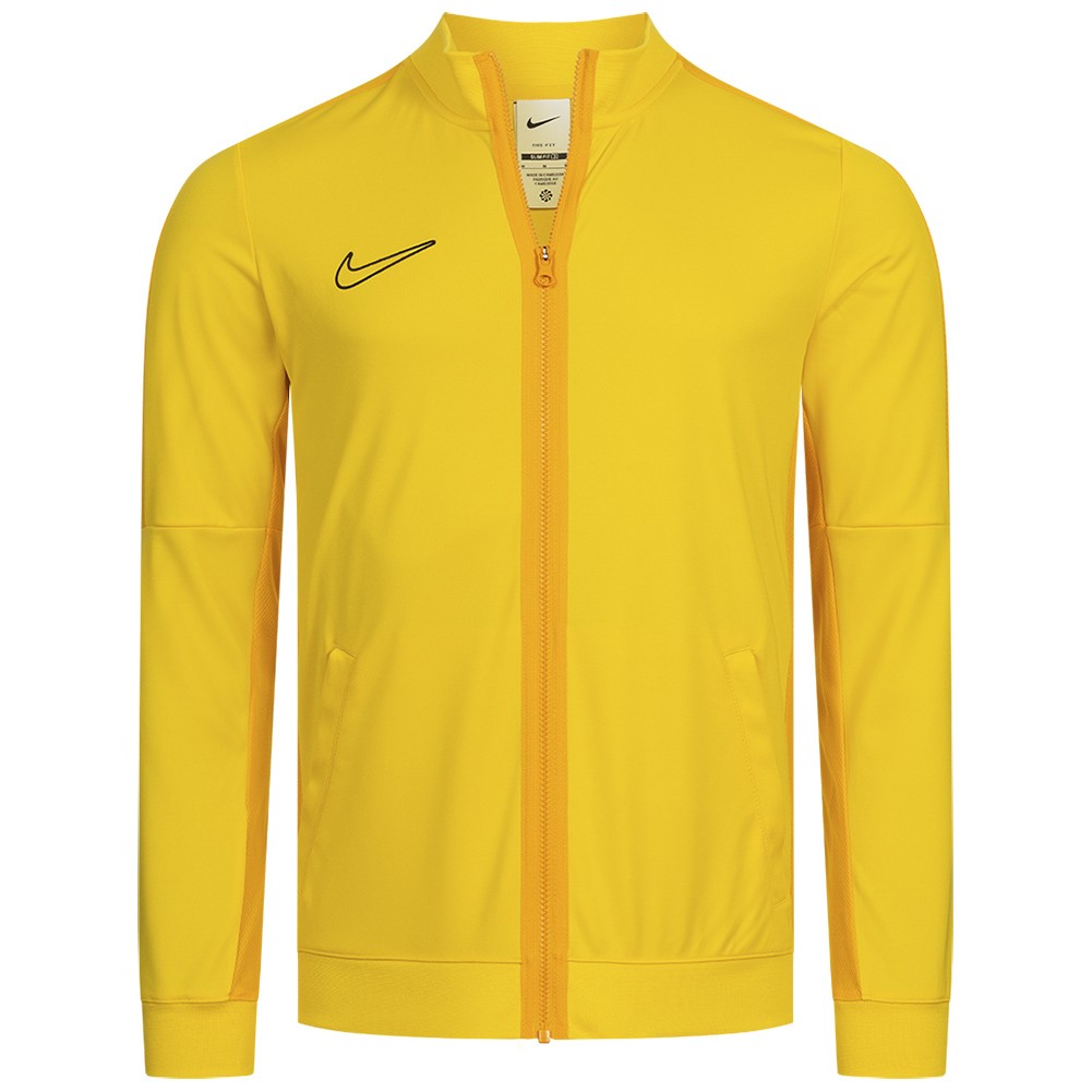 Академия Nike Отслеживает тренировки Херрена по фюссболу на тренировках Фрейзита Джеке Гелба.