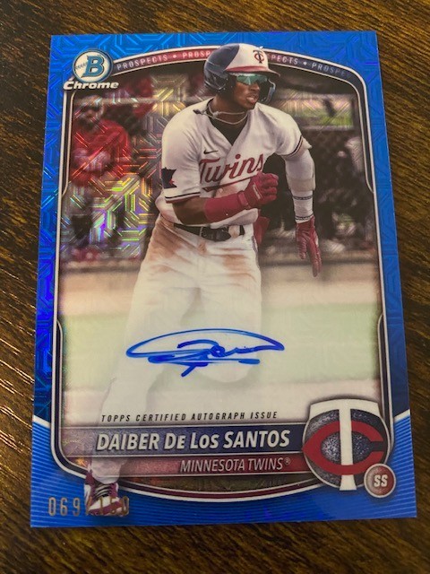 DAIBER DE LOS SANTOS - 2025 Bowman Chrome Mega - Auto - Blue Refractor /150