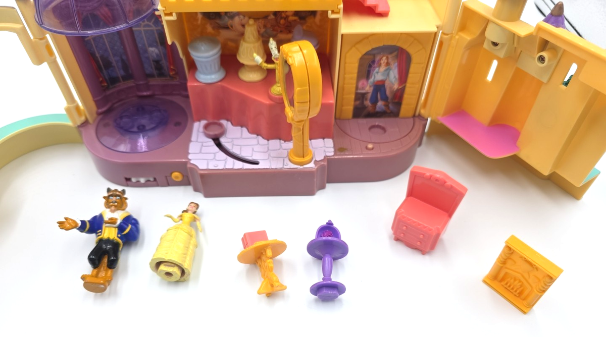 Beast Castle ミニチュア　正規品　ディズニー　レア　陶器 2002 Hasbro Beauty and the Beast Glowing Mirror Castle Playset