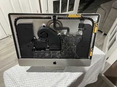 Apple iMac 21.5