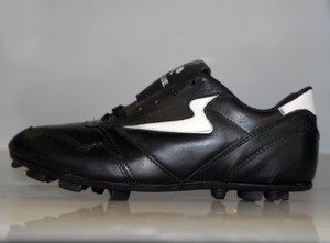 leather baseball cleats