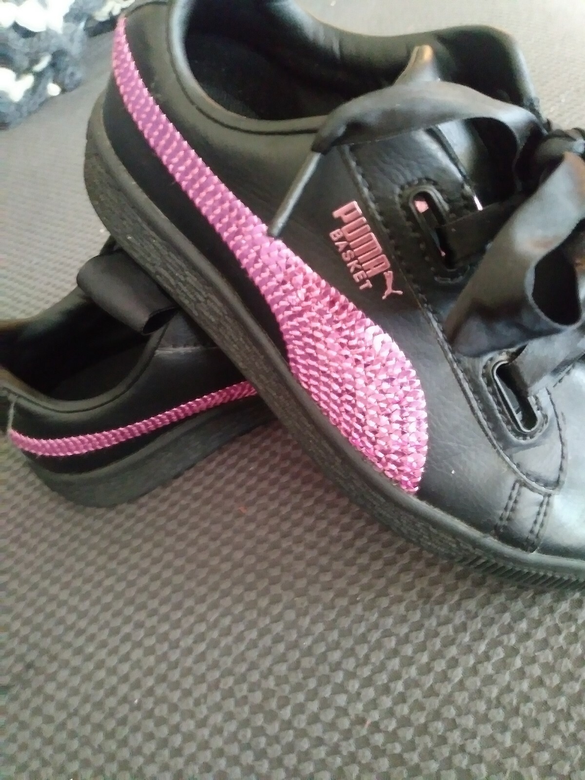 girls puma basket heart