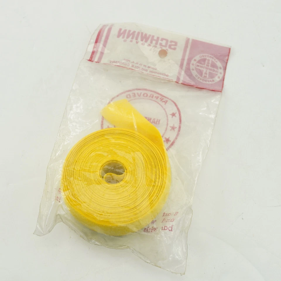Rollo de cinta de manillar de plástico amarillo Schwinn vintage nuevo de stock raro barra de ciclismo nuevo Foto 3 de 4