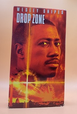 Drop Zone VHS 1995 Wesley Snipes  **Buy 2 Get 1 Free**