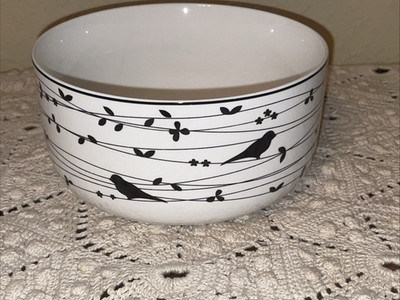 Ciroa OISEAU Bowl Bone China Blackbirds On Vines Black & White  5 3/4'' x 3'' Tall