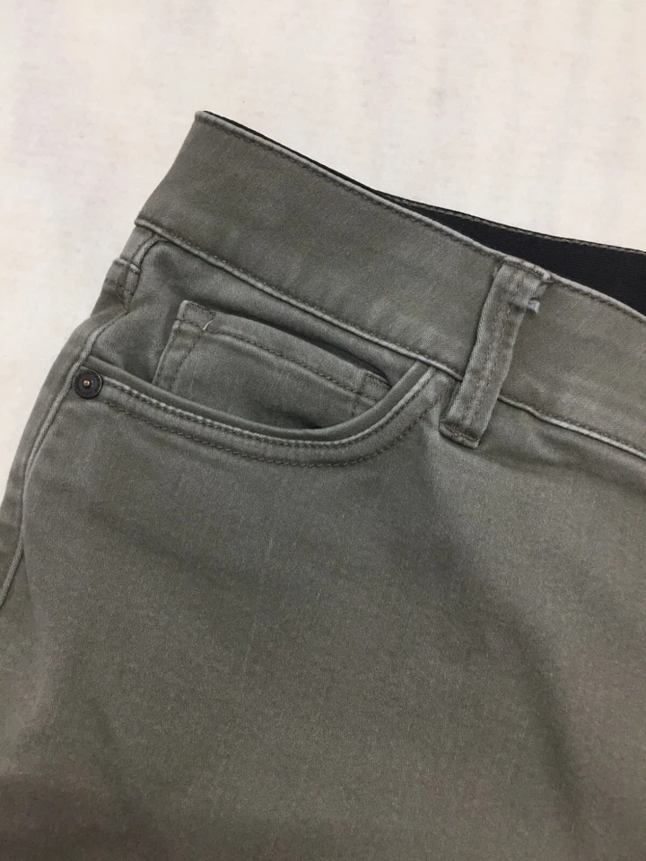 Liz Claiborne Pantalones Mujer 10 Sara Slim Mid Rise Bolsillos Verde Ejército Claro Foto 3 de 4