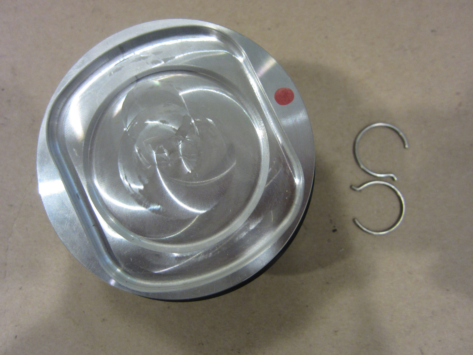Ferrari 456 - Piston Missing One Ring (red dot) - P/N 156166/R
