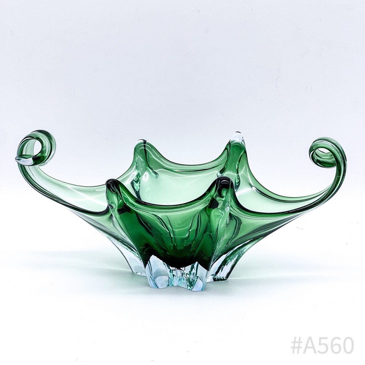 s新品SARGASSO GLASS BOWL | green VINTAGE glass-bowl-in-green-glass-with