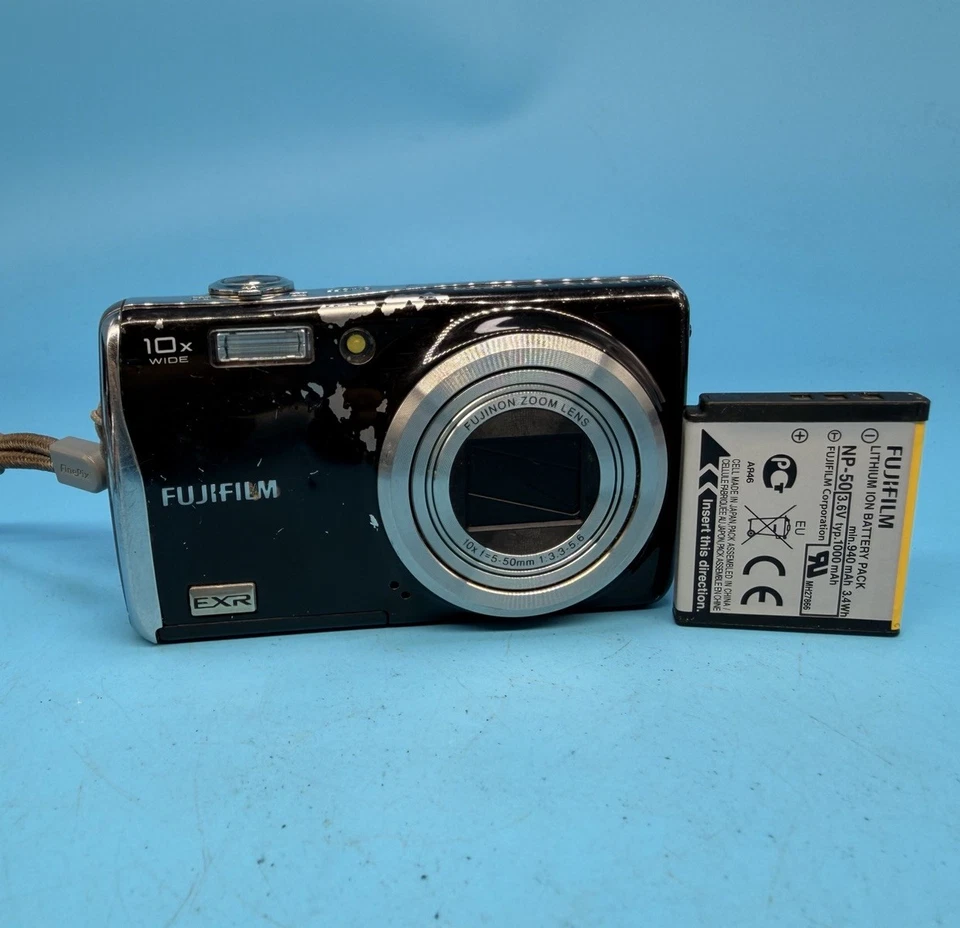 Fujifilm FinePix F72 EXR 10.0MP Digital Camera With SD Card, Black - Tested, photo 1 of 5