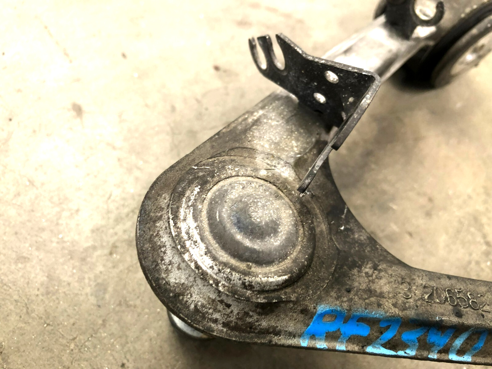 Maserati Quattroporte 2004-2012 Front Right Upper Control arm