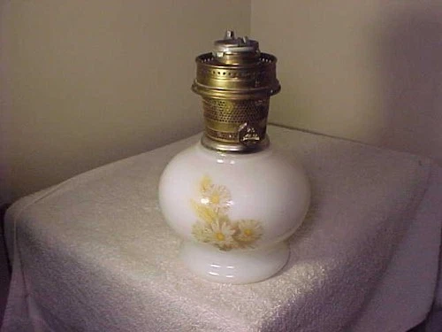 Vintage 1960s Aladdin Model 23 Burner Milk Glass Table Oil Lamp