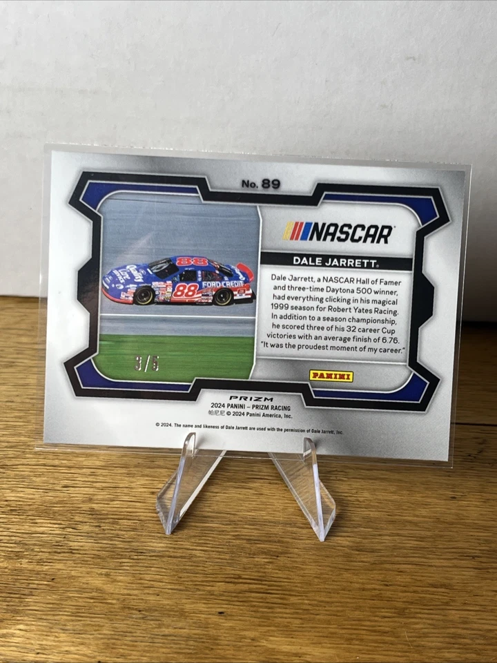 2024 Panini - Prizm Racing Дейл Джарретт черно-золотистая призма /5 поездок - Изображение 2 из 3