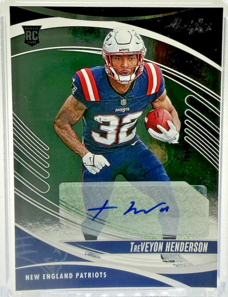 2025 Panini Absolute Rookies TreVeyon Henderson #188 Rookie Auto RC Patriots