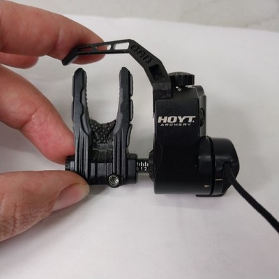 Hoyt QAD ULTRAREST Integrate MX2- Black, Right Hand, RH