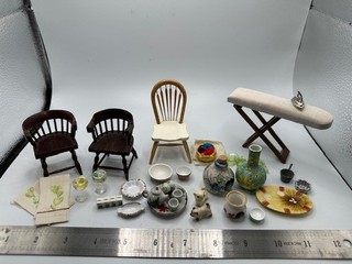 Lote mixto de muebles y accesorios para casa de muñecas miniatura escala 1/12
