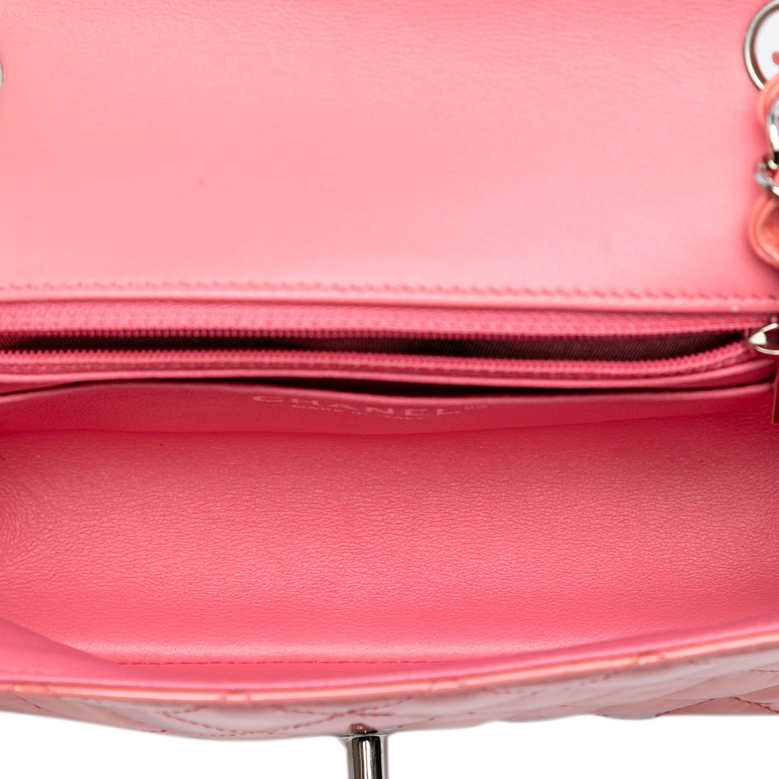 Authenticated Chanel Mini Rectangular Classic Pat… - image 4