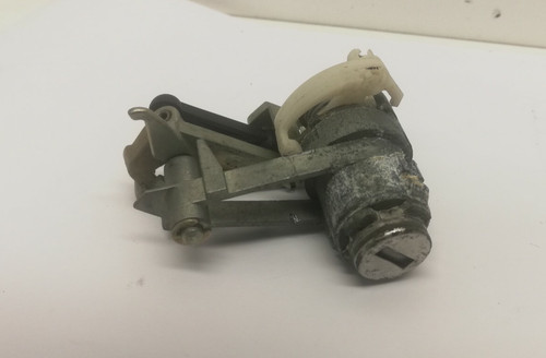 VW POLO 6N2 1,4 - Heckklappenschloss Schloss Heckklappe   (11)