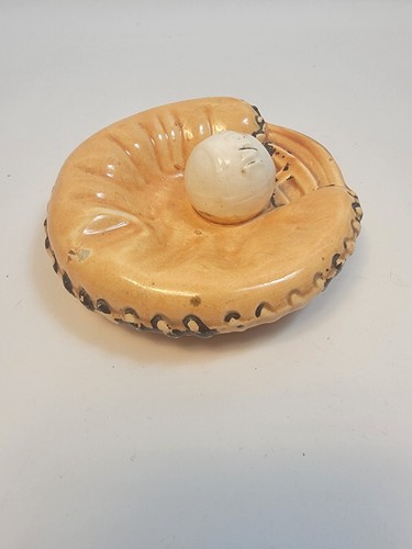 Vintage House Of David Ceramic Baseball Glove and Ball - Picture 3 of 9