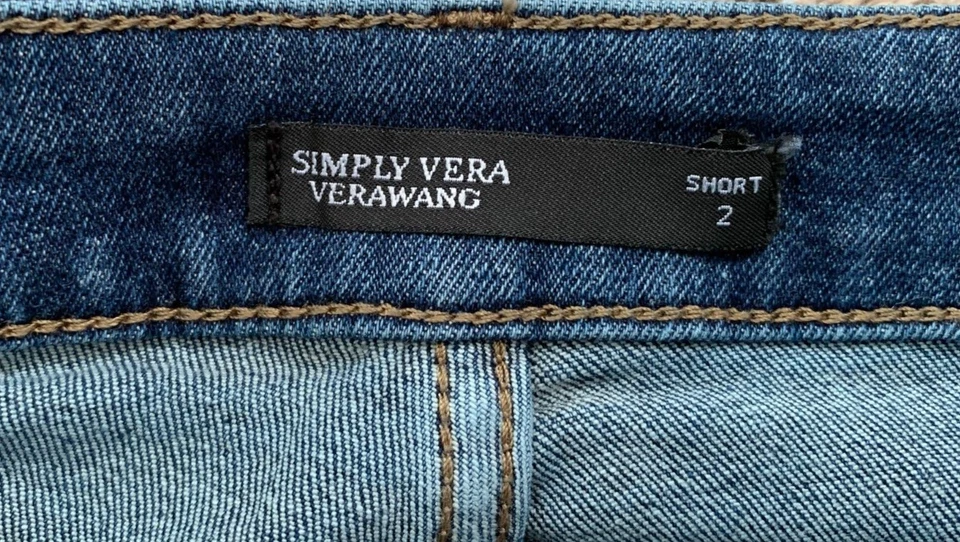 Bermuda Simply Vera Wang feminina tamanho 2 jeans stretch desgastada W27xL7 - Imagem 3 de 4