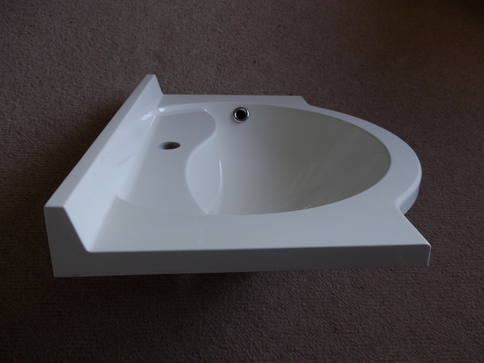 3 White Bathroom & Cloakroom Wash Hand Basins eBay