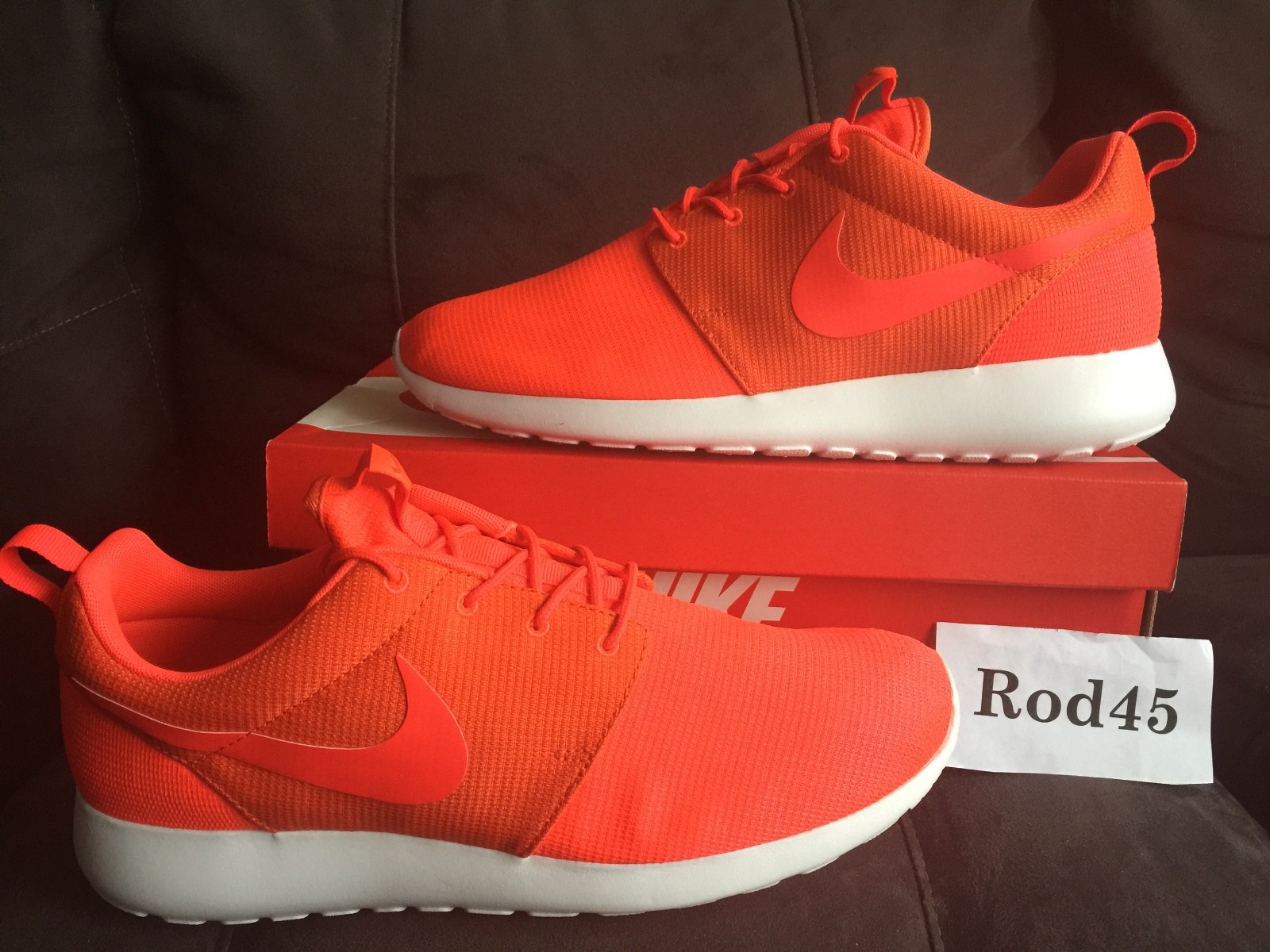 nike roshe run orange