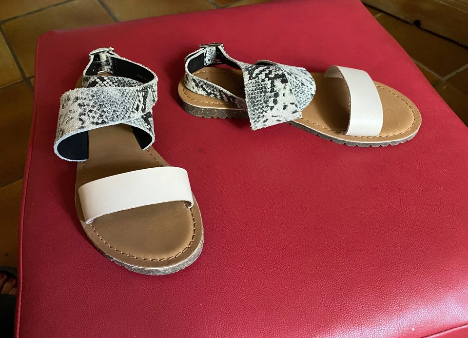 sandales plates La Halle beige et croco 38 - Photo 3/4