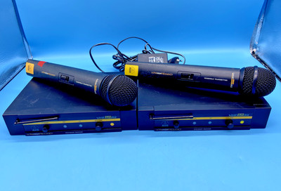 #SE4133# 2 Set AKG Mikrofon Empfänger SR 40 plus Mikrofon AKG HT40 !bitte lesen!