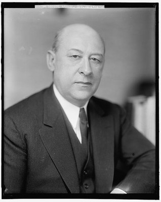 Photo:Hon. William W. Arnold Portrait