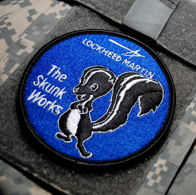 LOCKHEED-MARTIN SKUNK WORKS BLACKBIRD MACH 3+ SR-71 SPY PLANE vêlkrö PATCH