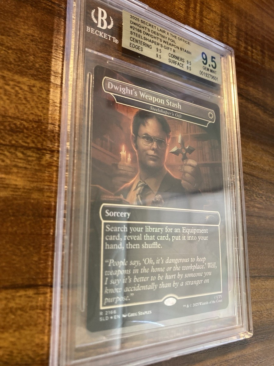MTG✨DWIGHT'S WEAPON STASH (Steelshaper's Gift) FOIL✨SLD-The
