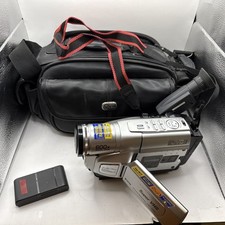 JVC GR-SXM250U Super VHS-C Compact Camcorder AC Power Two Battery/Case Untested