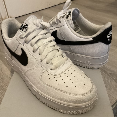 Size 8.5 - Nike Air Force 1 '07 Low White Black - Picture 2 of 5