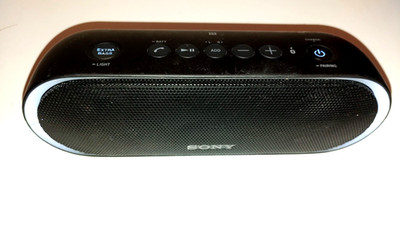 Sony SRS-XB20 Bluetooth- Lautsprecher mit Extra-Bass + Disco-Licht (abschaltbar)