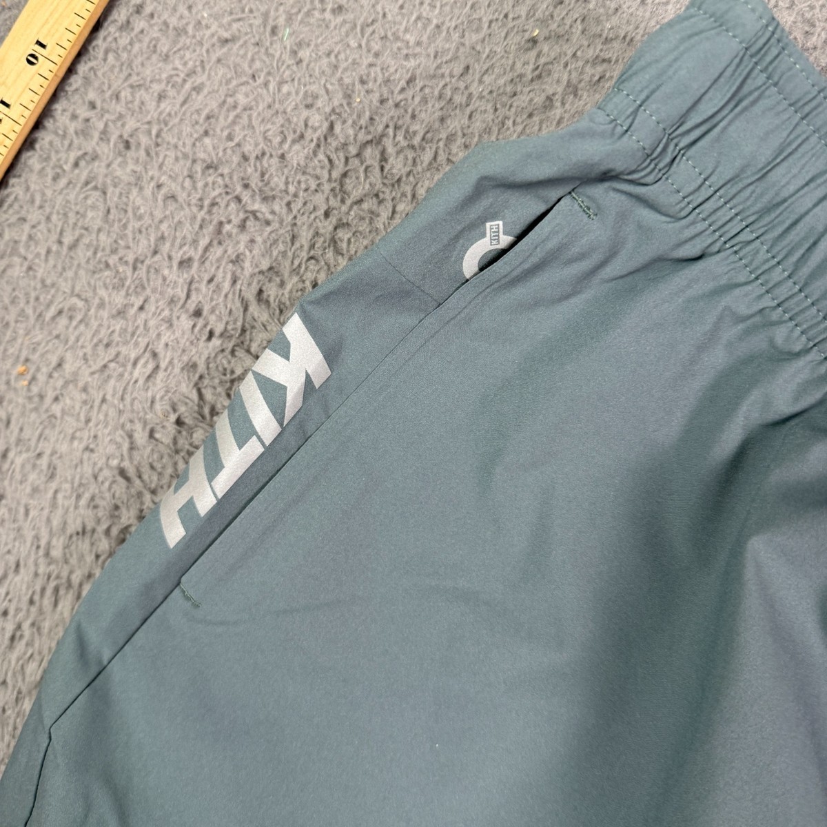 Kith On Core Pants Mens Large Olive Green Track Running Ankle Zip