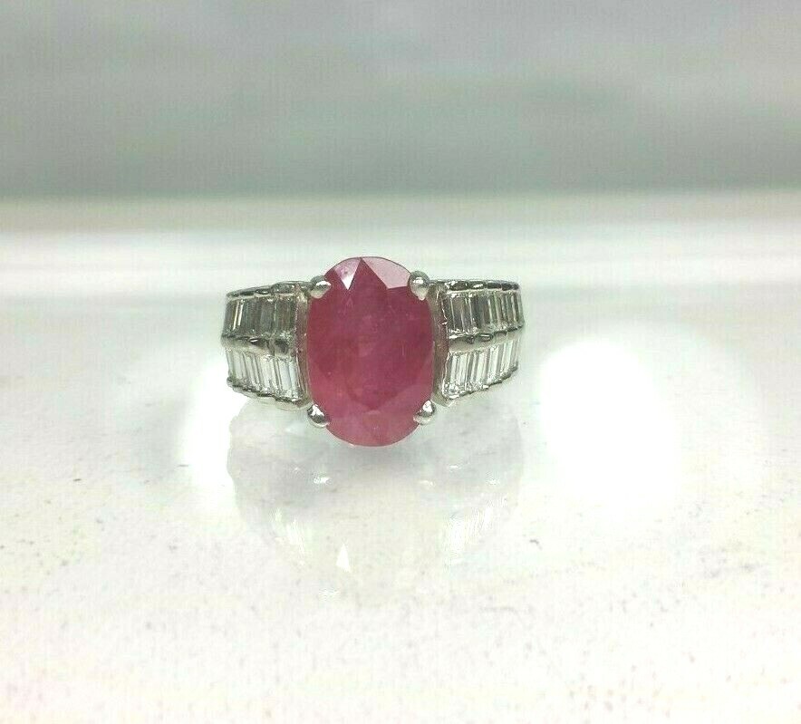 RUBY AND DIAMOND RING PLATINUM USED