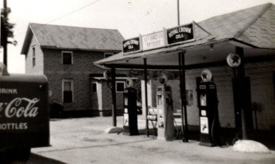 C.1950 INDIANA, ED'S TEXACO GAS STATION, PUMPS COCA COLA RC ADS SIGN PHOTO F3