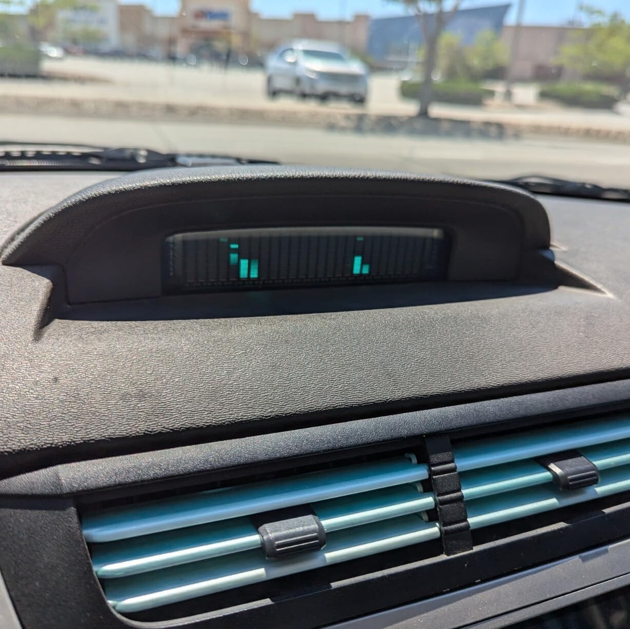 AK2515 Pro Audio Spectrum Analyzer, VFD Display Music Sound Visualizer 3.5mm AUX