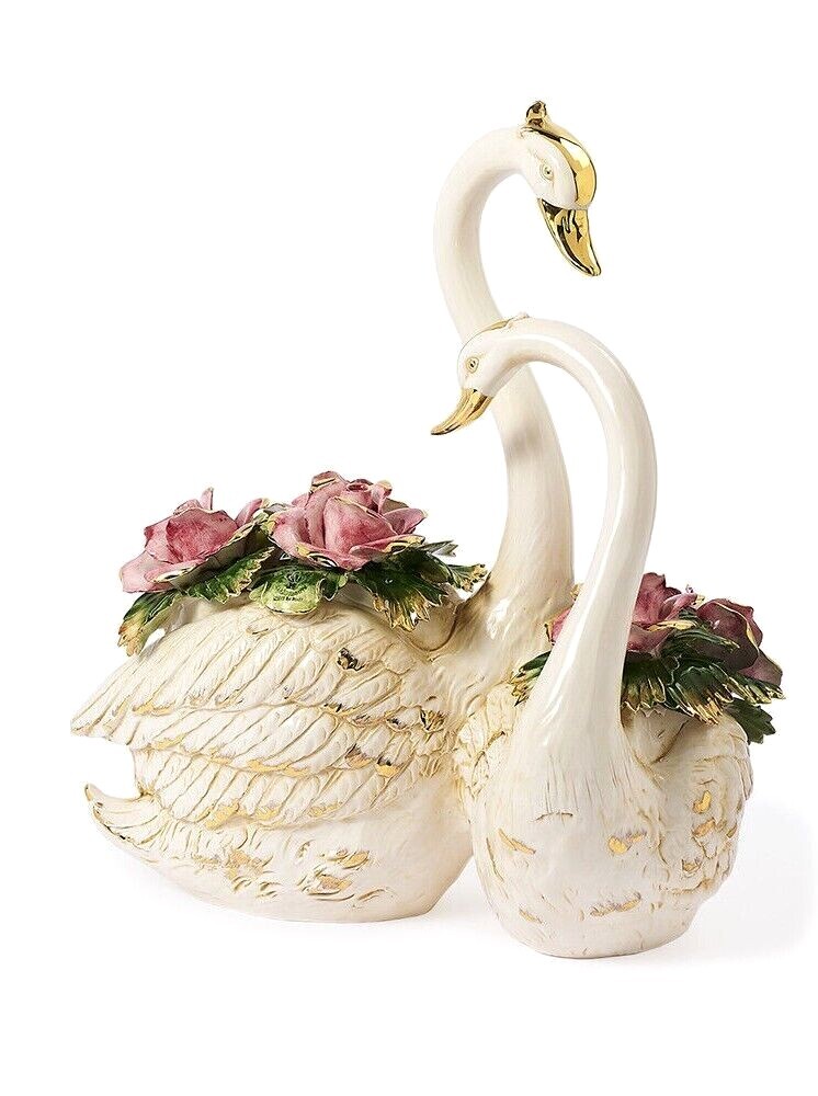 Figurine Capodimonte Couple Of Swans and Flowers Figurine Porcelain Italian