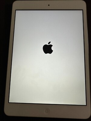 Apple iPad Mini 2 (GOOD CONDITION)