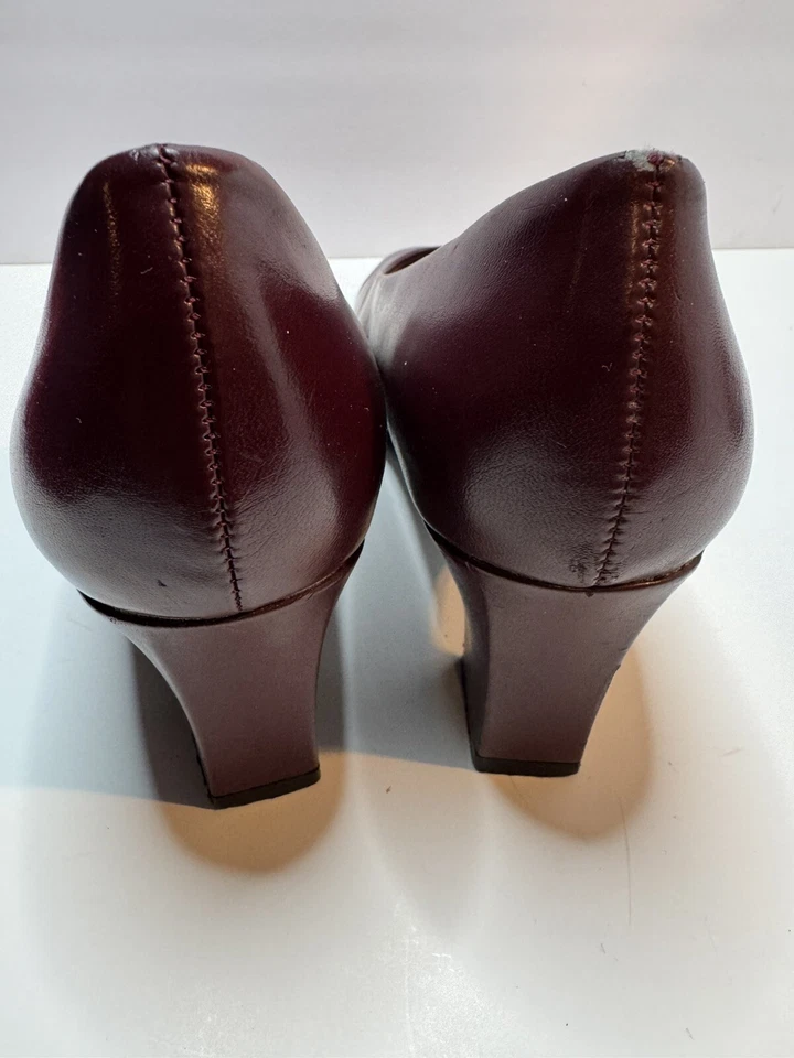 Zapatos de salón Ashley Taylor borgoña para mujer talla 9 Foto 3 de 4