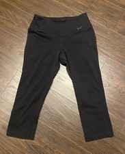 NIKE Dri-Fit Womens Black Capri Athletic Running Workout Leggings Size Small