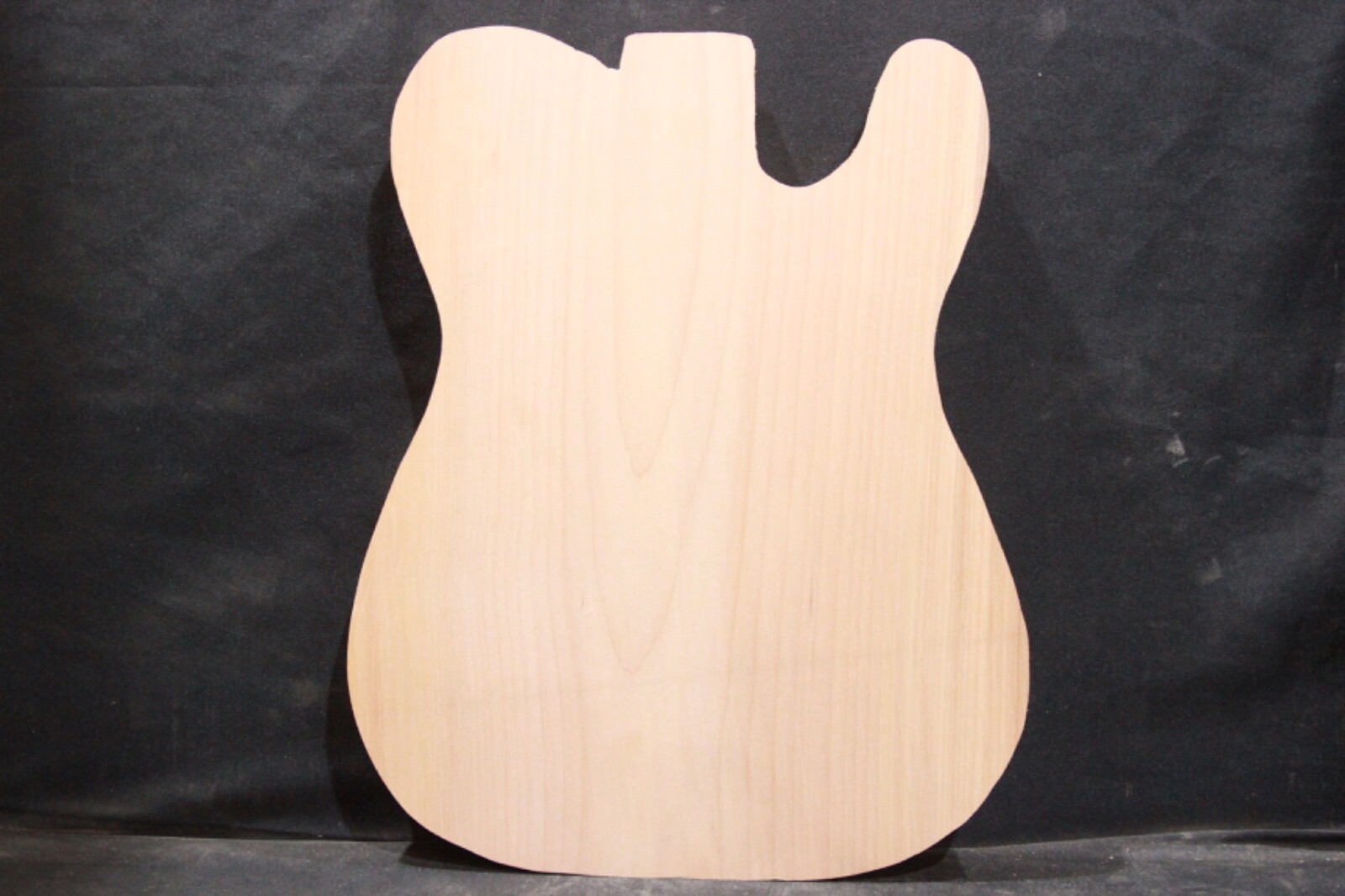 Alder 1-piece guitar body blank Cut to tele shape 2386 Alder 1-piece guitar body blank Cut to tele shape 2386
